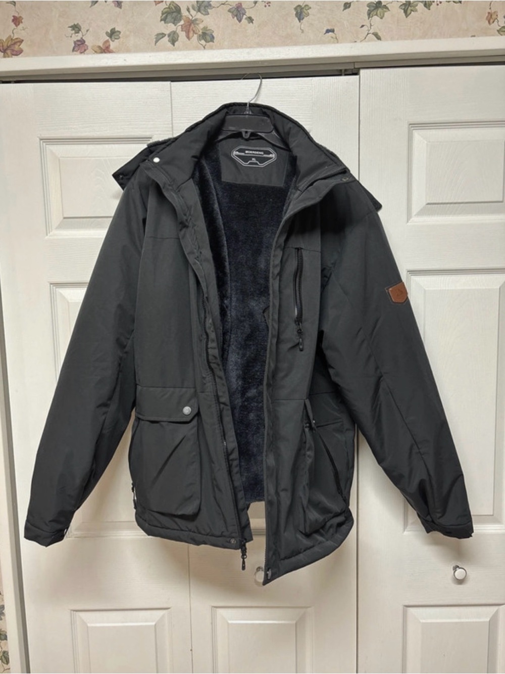 Black Insulated Winter Parka Jacket